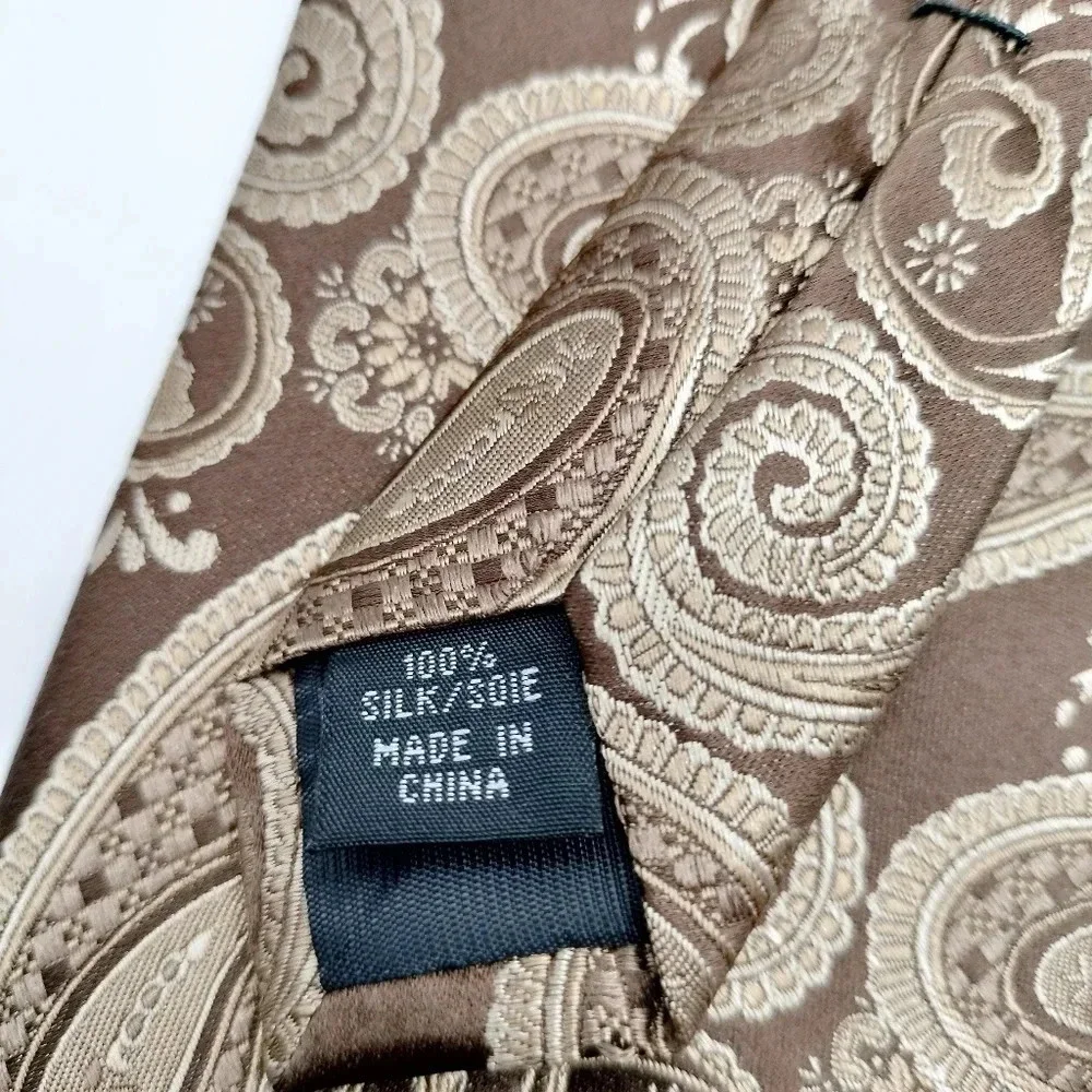 Jones New York Silk Tie Paisley Brown Tan Retro 90s Vibe 4 x 58